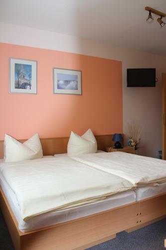 Hostal Pension Garni Zum Felsenkeller