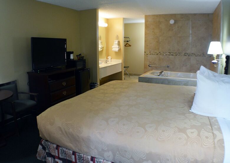 Hotel Angel Inn Near Imax
