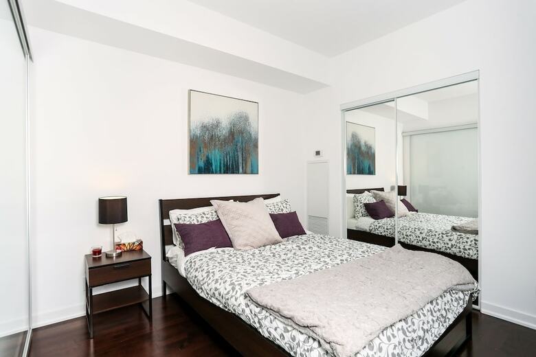 Apartamentos Platinum Suites - Breathtaking Cn Tower View