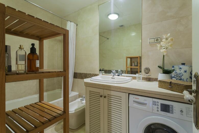 Apartamentos Dobo Homes Plaza Mayor Comfort