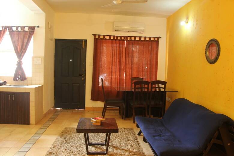 Oyo 9360 Home Peaceful Studio Apartment Calangute