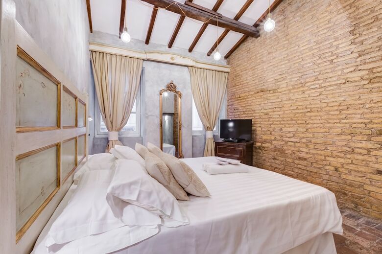 Apartamento Colonna Suite - Spanish Steps Suite & Spa