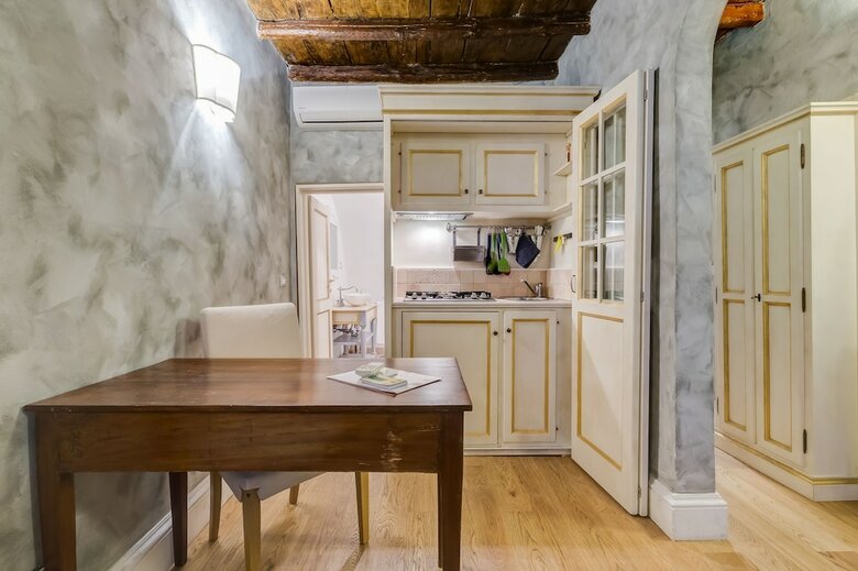 Apartamento Colonna Suite - Spanish Steps Suite & Spa