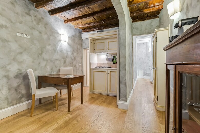 Apartamento Colonna Suite - Spanish Steps Suite & Spa