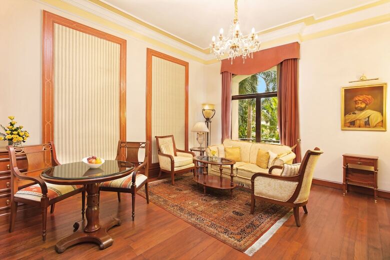 Hotel The Oberoi Grand, Kolkata