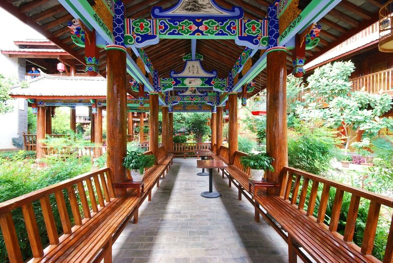 Hotel Lijiang Golden Path Hospitality