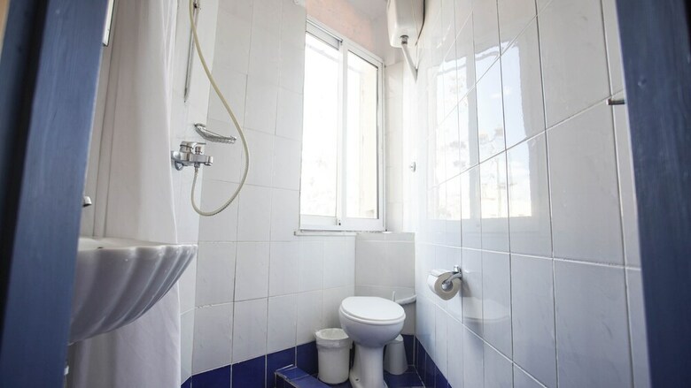 Hostal Students & Travellers Inn