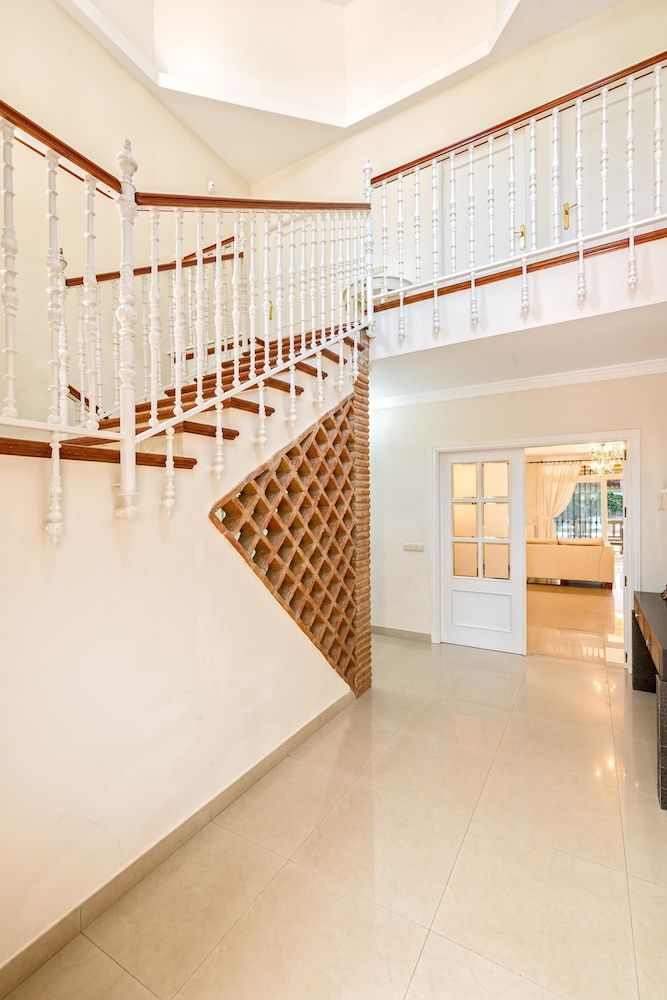Villa Espa�a