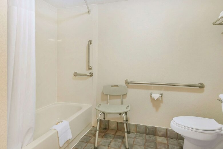 Hotel Quality Inn Charleston I-57