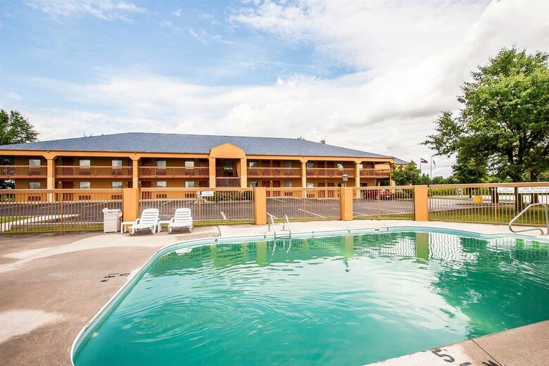 Hotel Quality Inn Charleston I-57