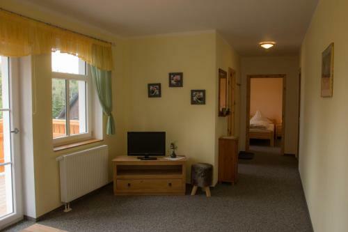 Hostal Restaurant & Pension Forsthaus Hain