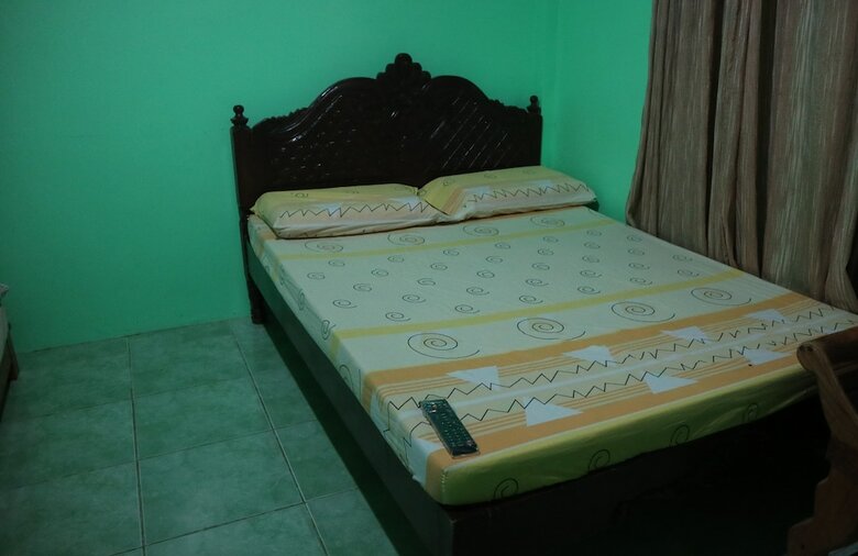 Hotel Hundred Isles' Room Rentals And Transient House