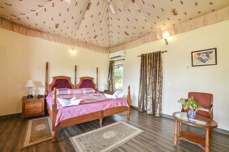 Hotel Lohana Village Resort