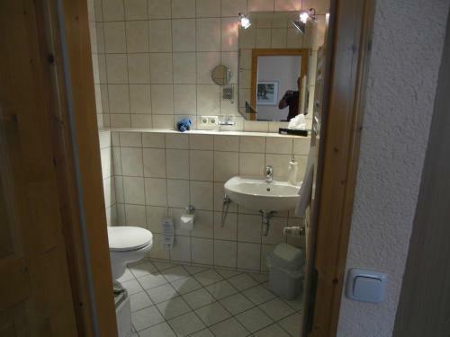 Hostal Pension Und Gastst�tte "zur Brausch�nke"