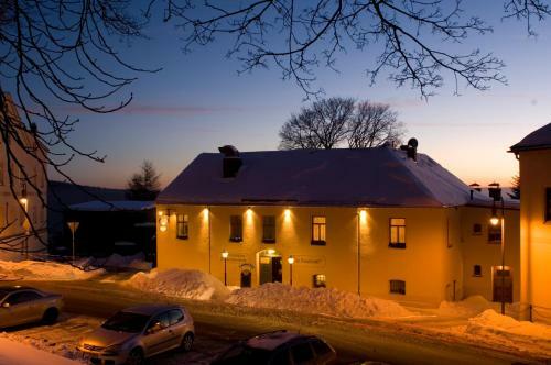 Hostal Pension Und Gastst�tte "zur Brausch�nke"