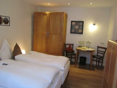 Moselland Hotel Im Enderttal Zum Onkel Willi
