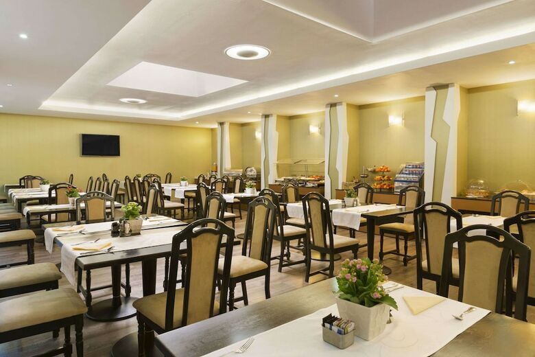 Hotel Ramada By Wyndham Iasi City Centre