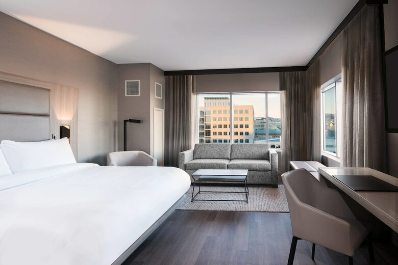 AC Hotel By Marriott Worcester