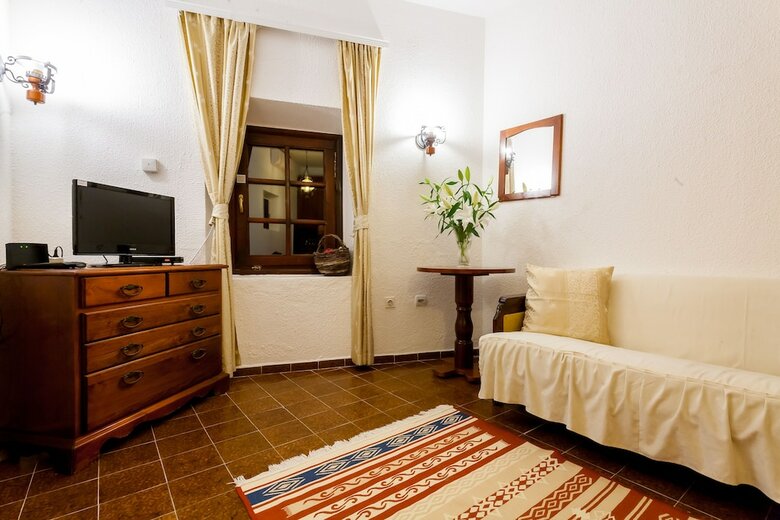 Hotel Kulla E Balshajve
