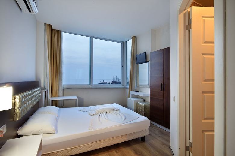 Bonn Beach Hotel By Rrh&r - All Inclusive