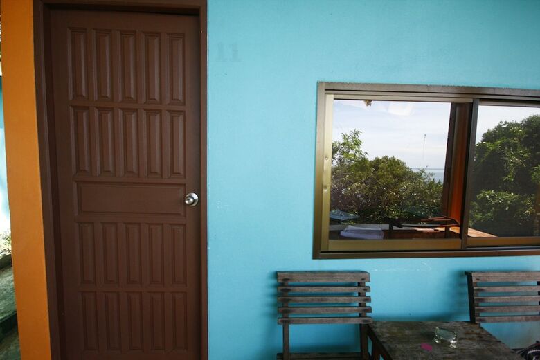 Hotel Giant Bungalow
