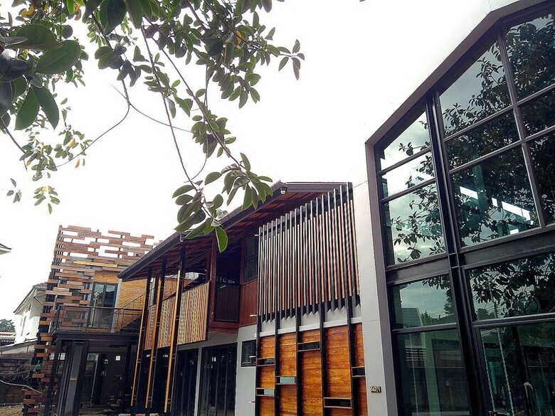 Hostal Baan Mai Kradan Hostel Chiang Rai