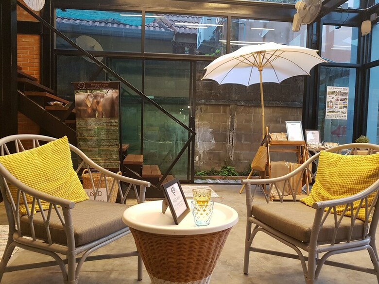 Hostal Baan Mai Kradan Hostel Chiang Rai