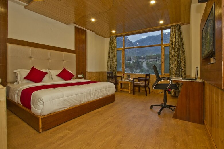 Hotel Sarthak Regency