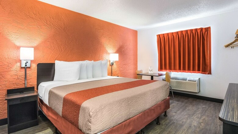Hotel Motel 6 Elk Grove Village
