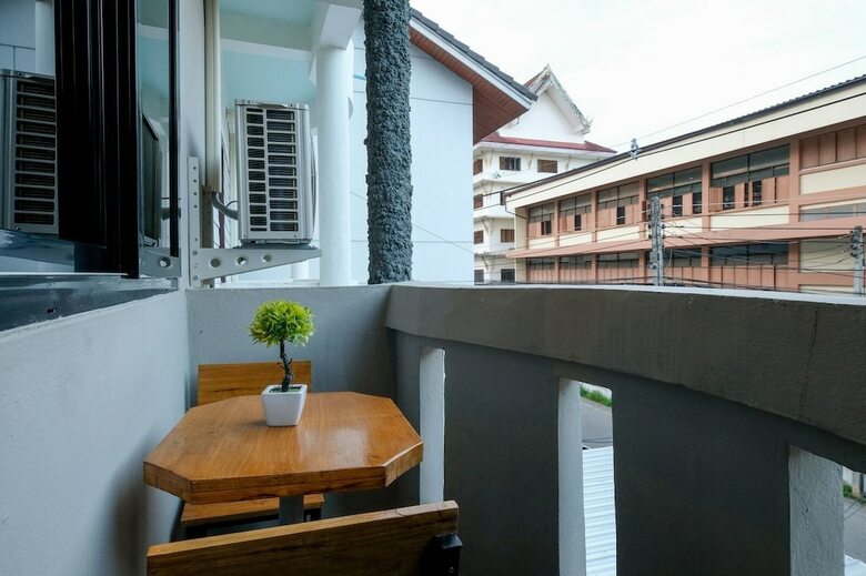 Hostal Salee Hostel