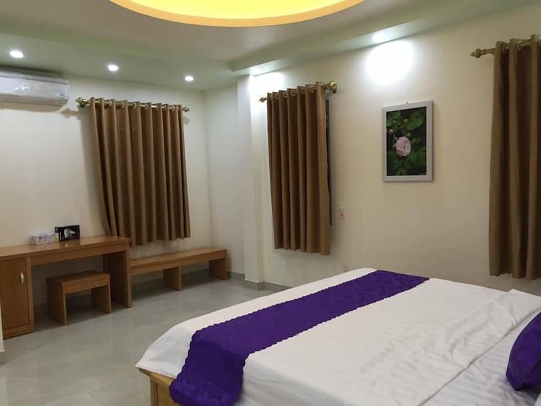 Lavender Hotel
