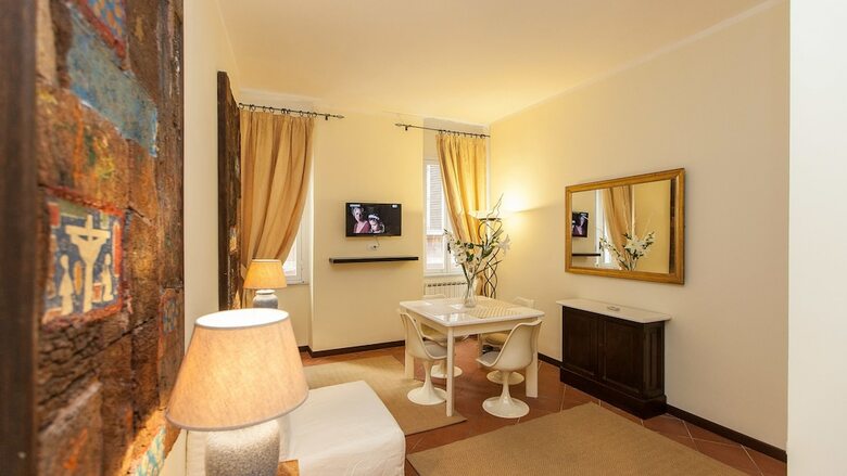 Apartamento Rental In Rome Rondanini View