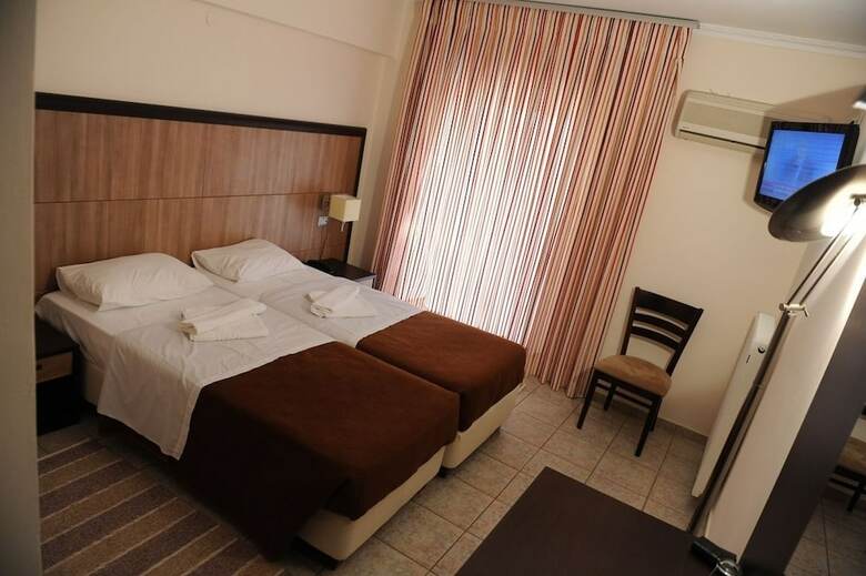 Kaiafas Lake Hotel