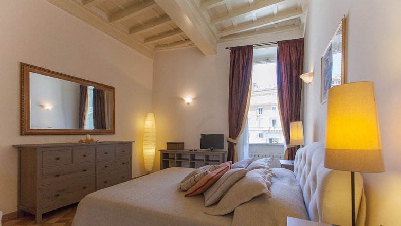 Apartamento Rental In Rome Crociferi 1