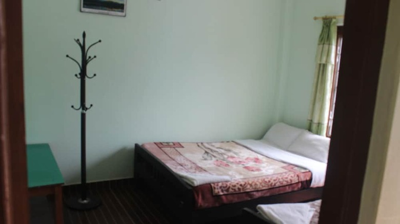 Hotel Harry Guest House & Restaurant