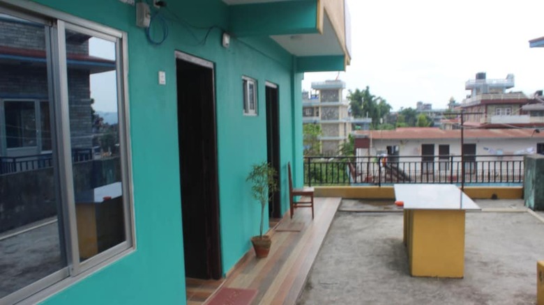 Hotel Harry Guest House & Restaurant