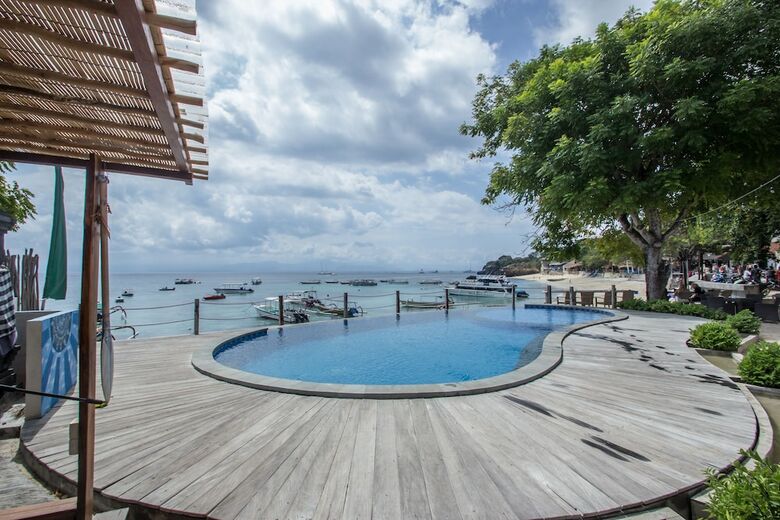 Hotel Le Nusa Beach Club