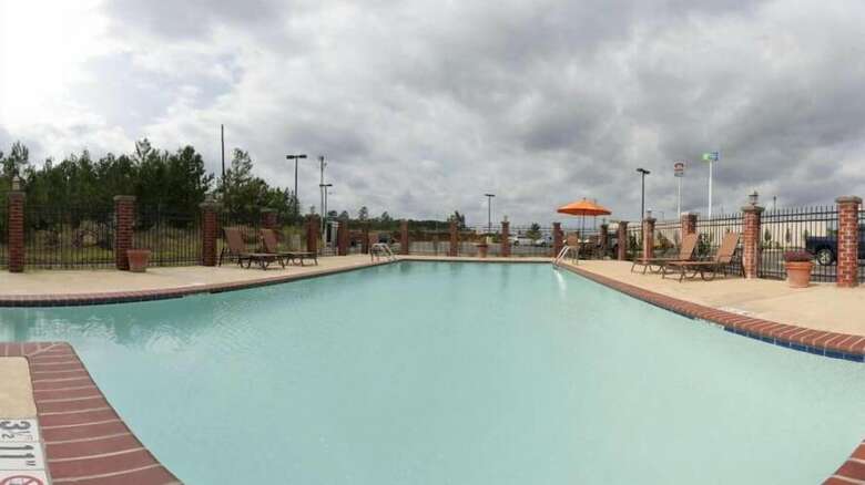 Holiday Inn Express Hotel & Suites Natchitoches