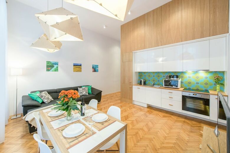 Oasis Apartments - Paulay Ede Street