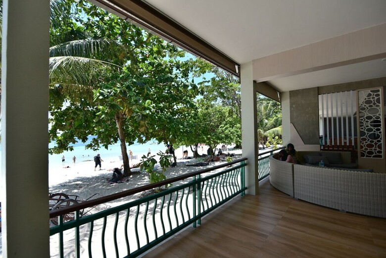 Hotel Varin Beach Resort