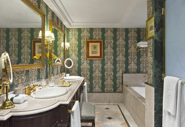 Park Tower - A Luxury Collection Hotel