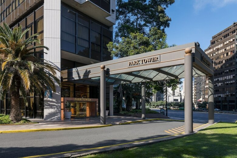 Park Tower - A Luxury Collection Hotel