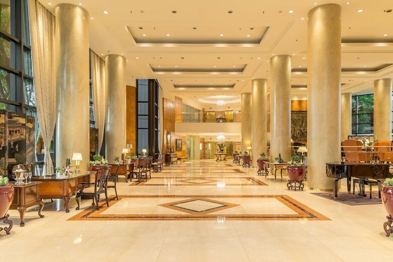 Park Tower - A Luxury Collection Hotel