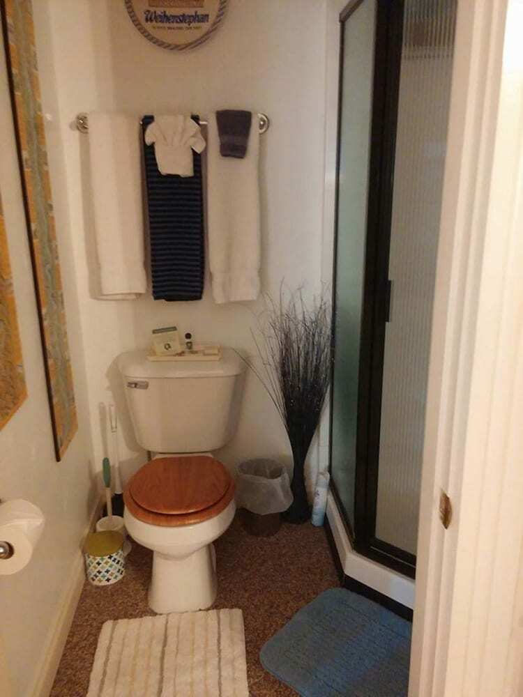 Oasis Bed And Breakfast