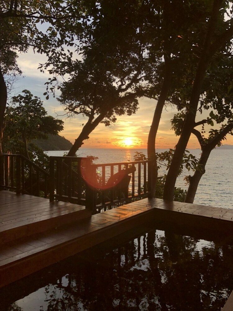 Hotel Decho Beach Resort