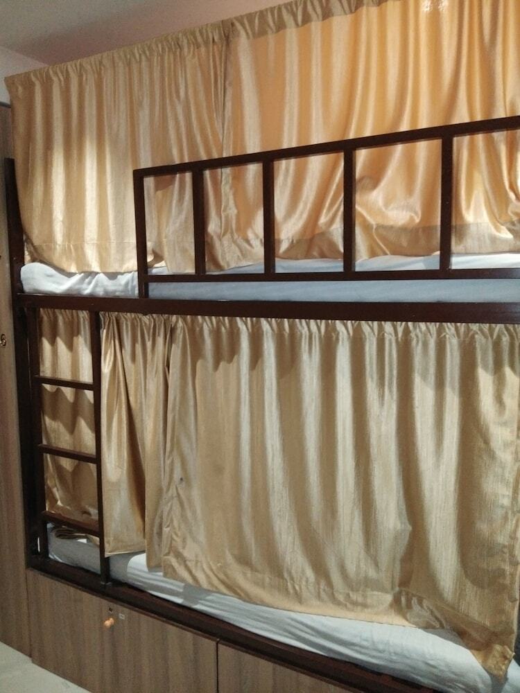 Hostal Golden Dormitory
