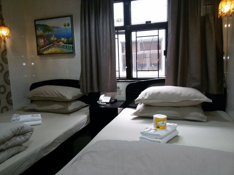 Aashiana Hotel