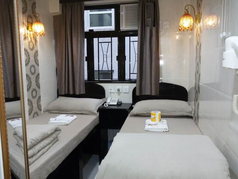 Aashiana Hotel