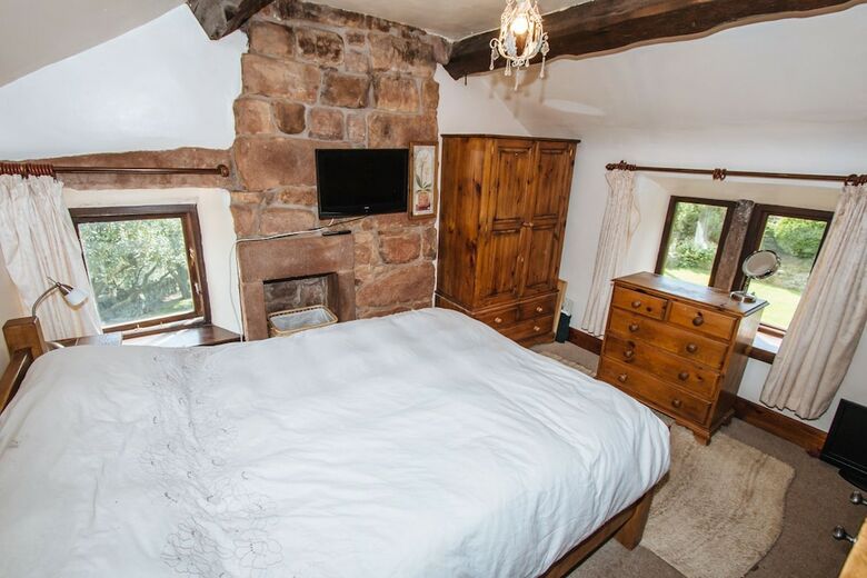 Bed & Breakfast Hen Cloud Cottage