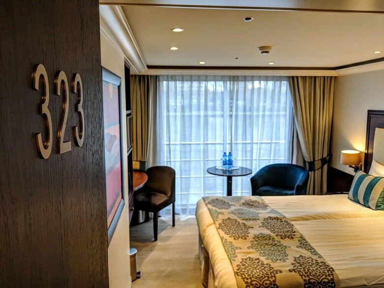 Hotel Select Ms Charles Dickens - Neuss